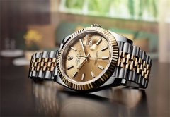 劳力士表蒙有划痕是什么原因