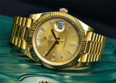 劳力士手表表蒙有划痕如何处理